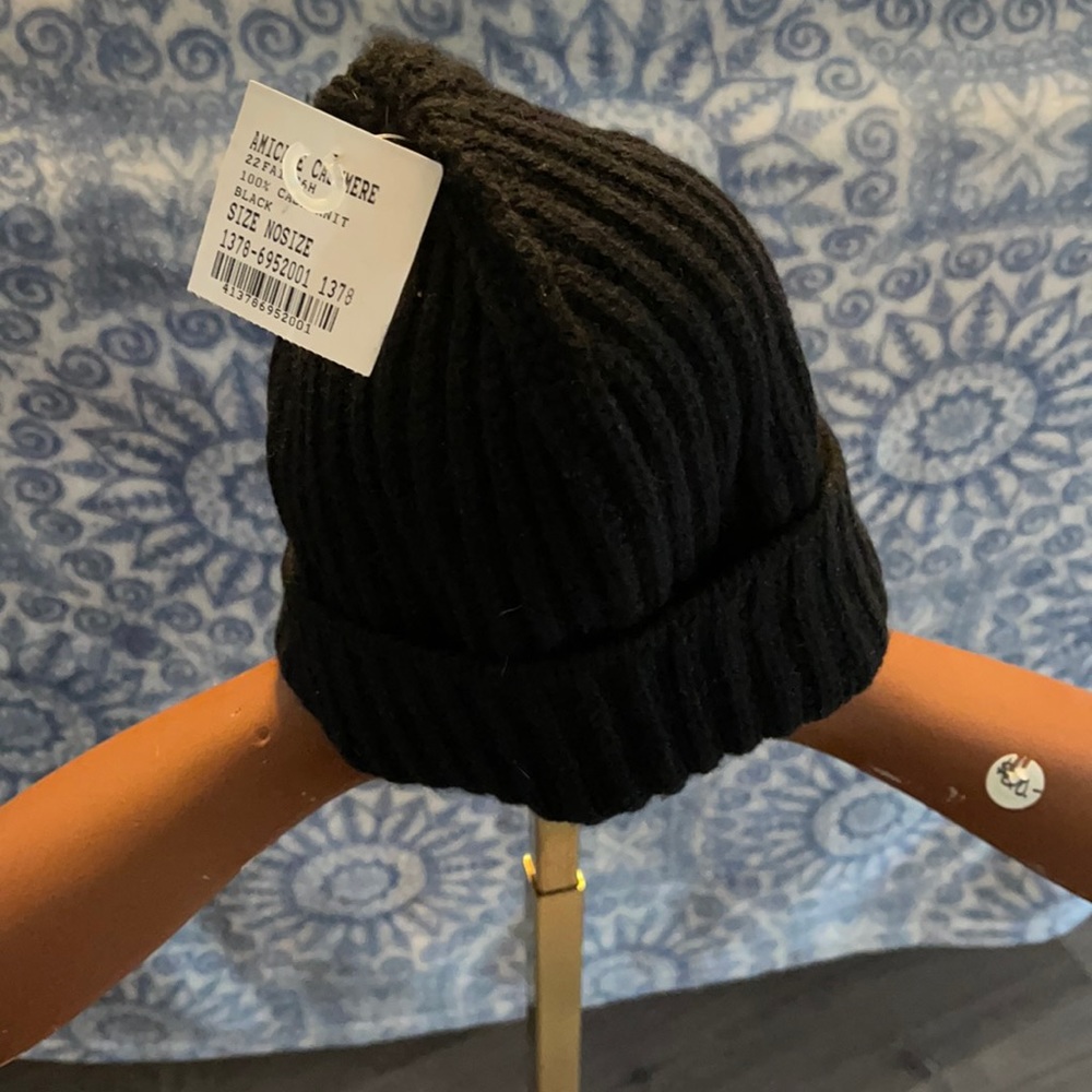Cashmere winter hat